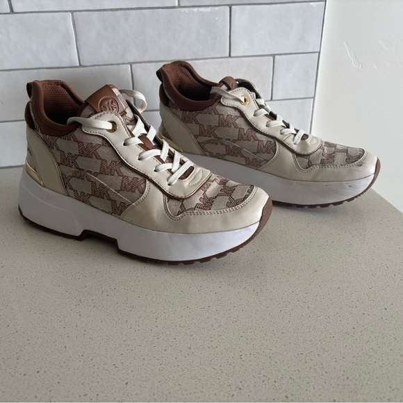 Michael Kors Muse Trainer Mk Outline Jacquard in Light Cream Size: 8.5 M - Picture 1 of 9